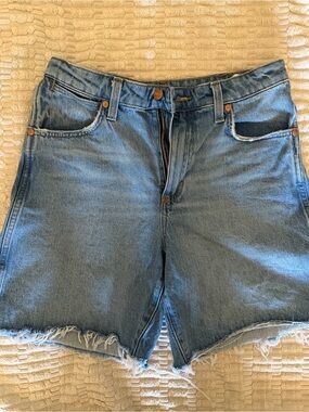 Women’s Wrangler blue denim jean shorts/jorts. Only worn once.